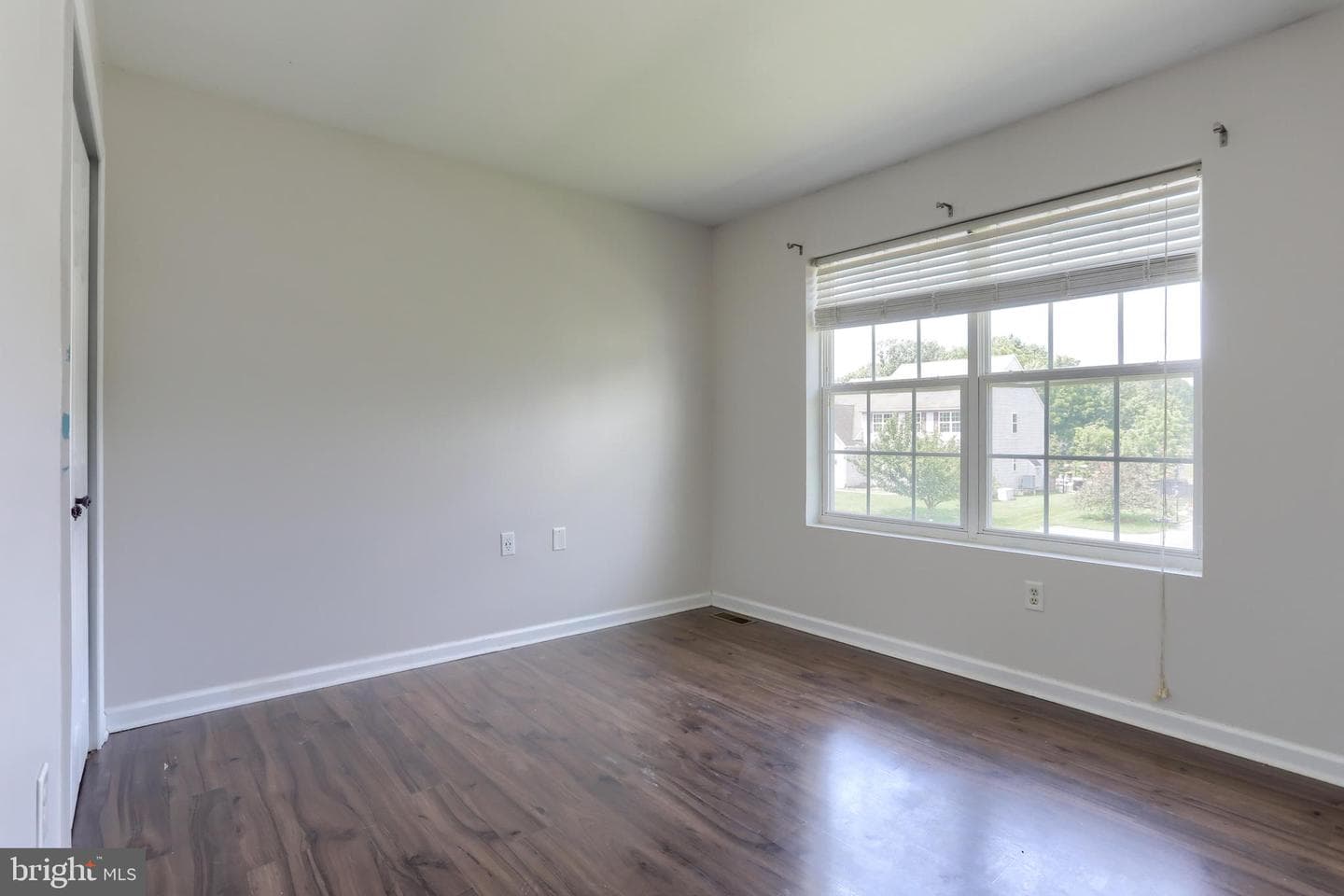 150 Woodlawn Avenue photo 13