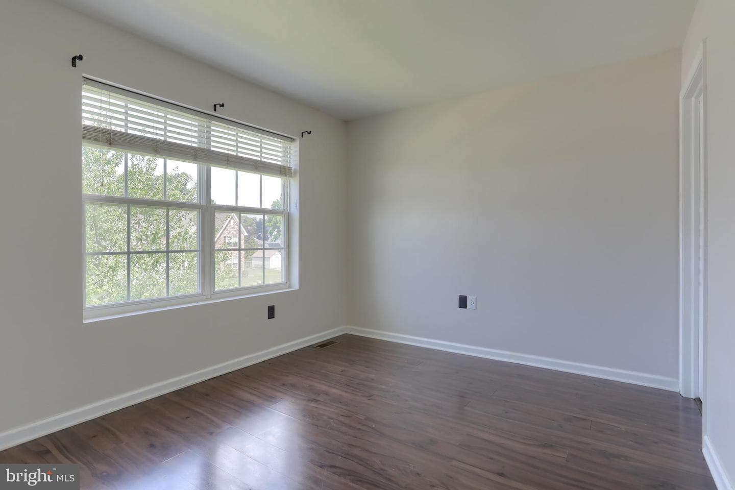 150 Woodlawn Avenue photo 14