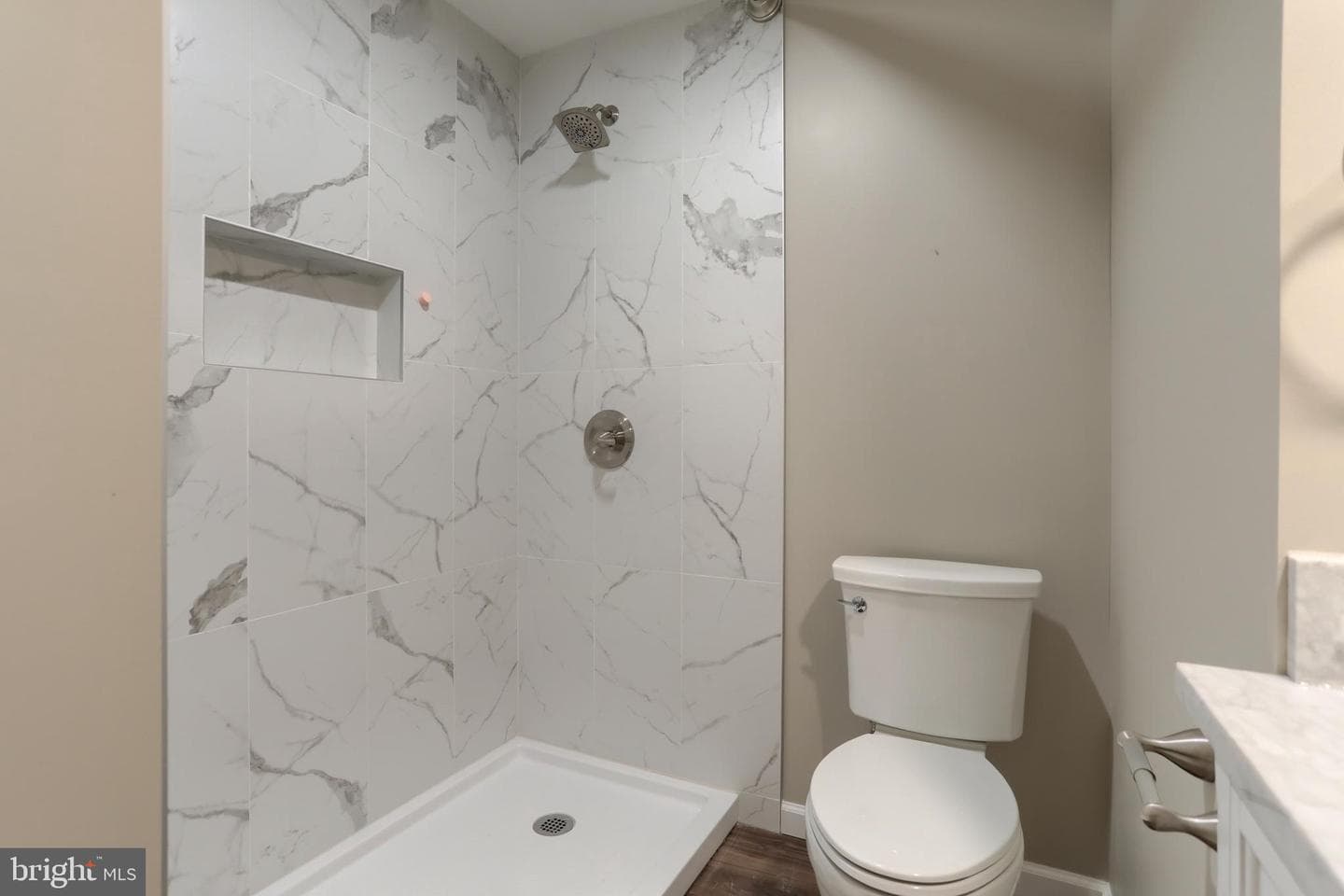 150 Woodlawn Avenue photo 20