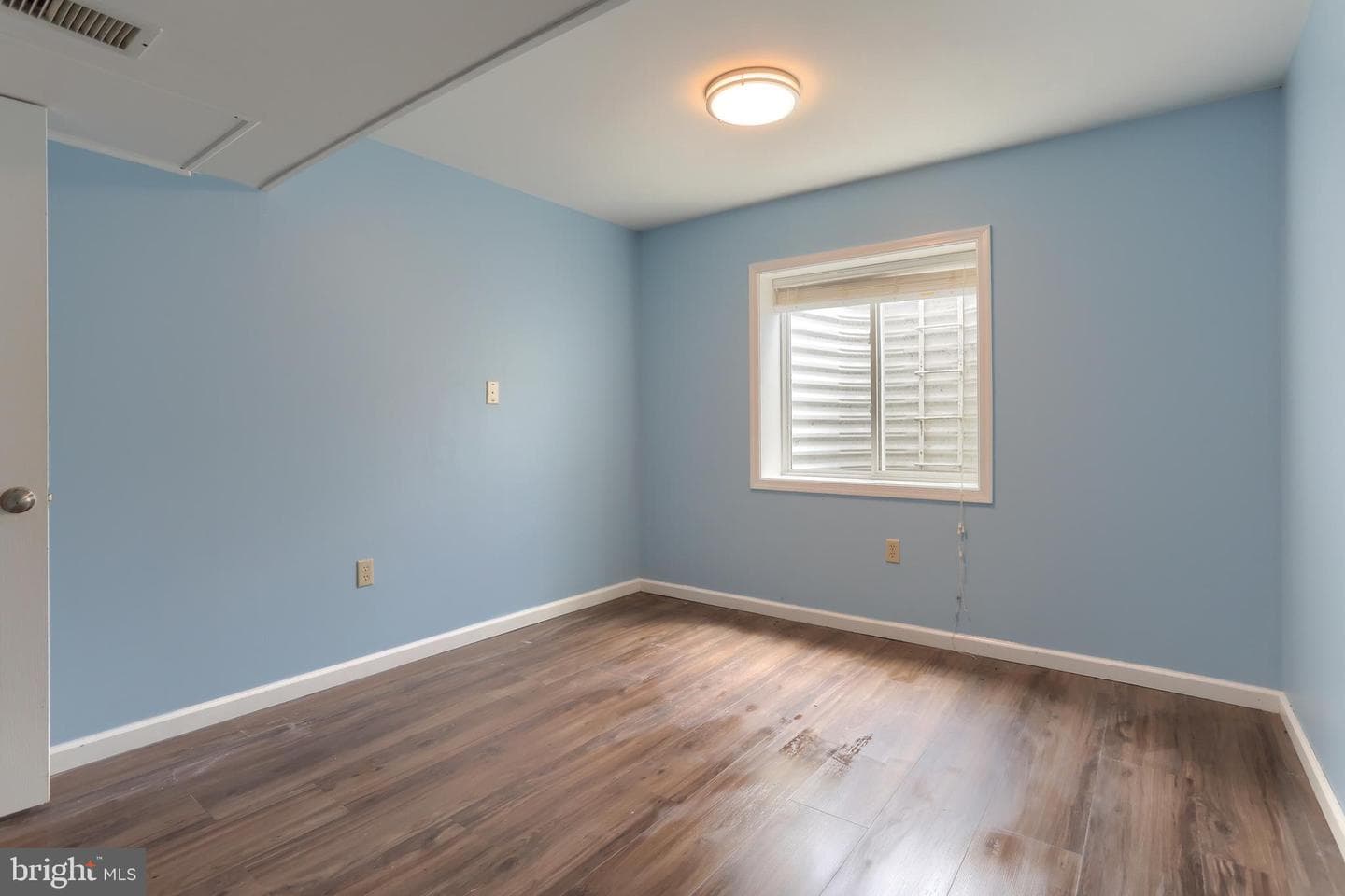150 Woodlawn Avenue photo 23