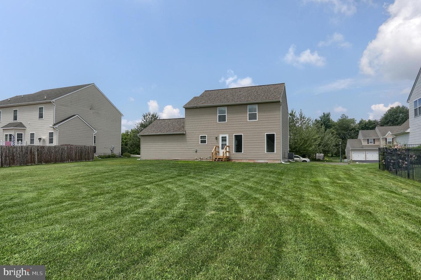 150 Woodlawn Avenue photo 26