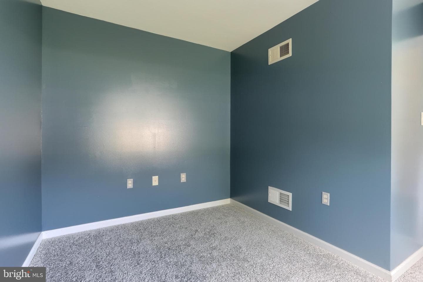 150 Woodlawn Avenue photo 29