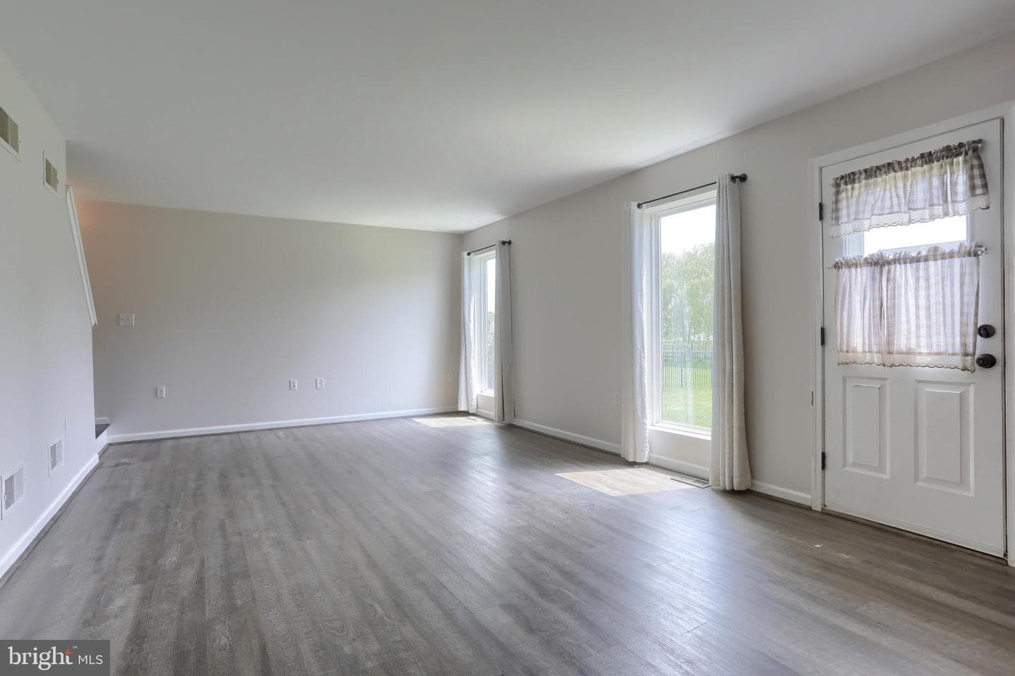 150 Woodlawn Avenue photo 37