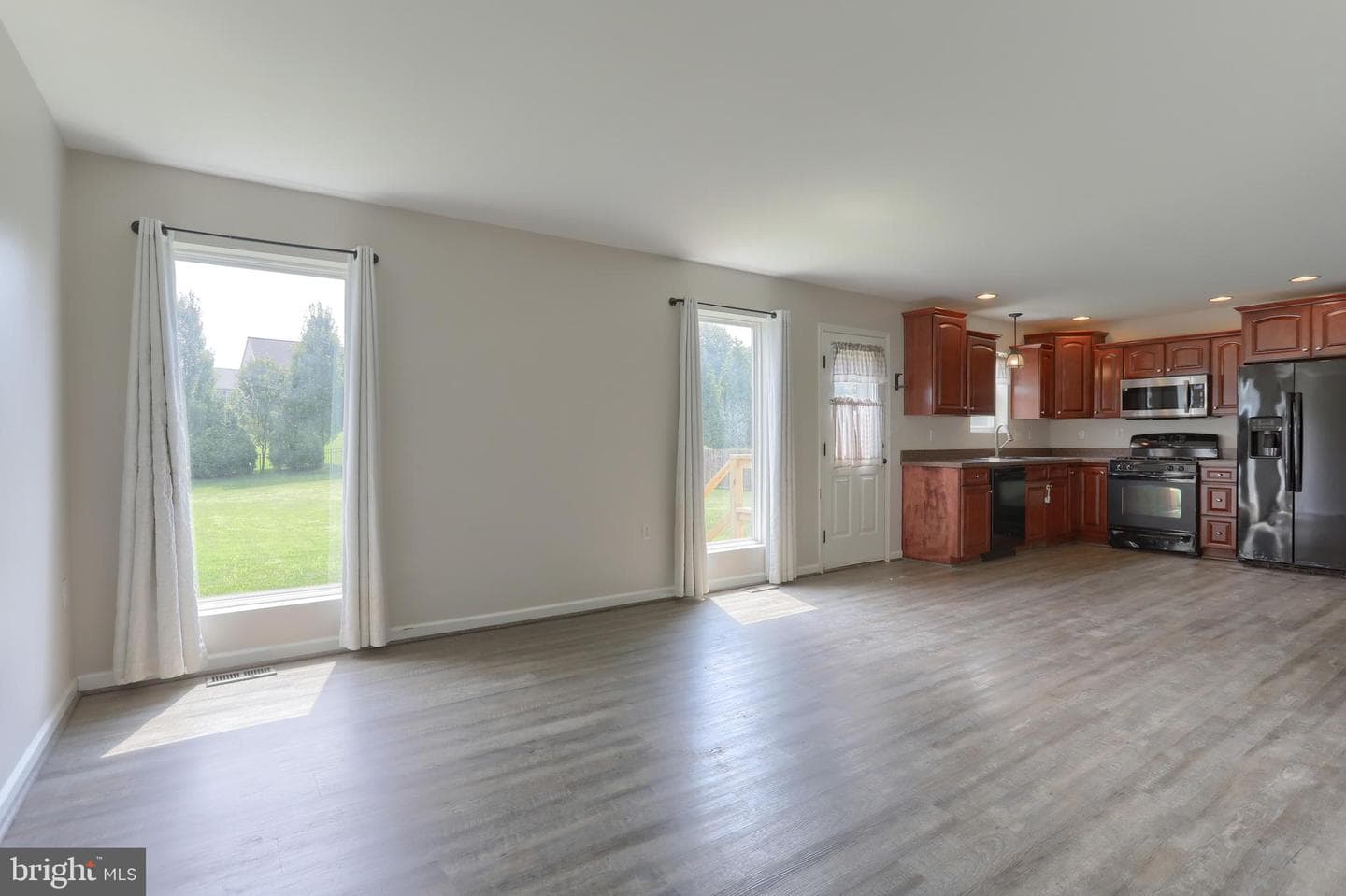 150 Woodlawn Avenue photo 38