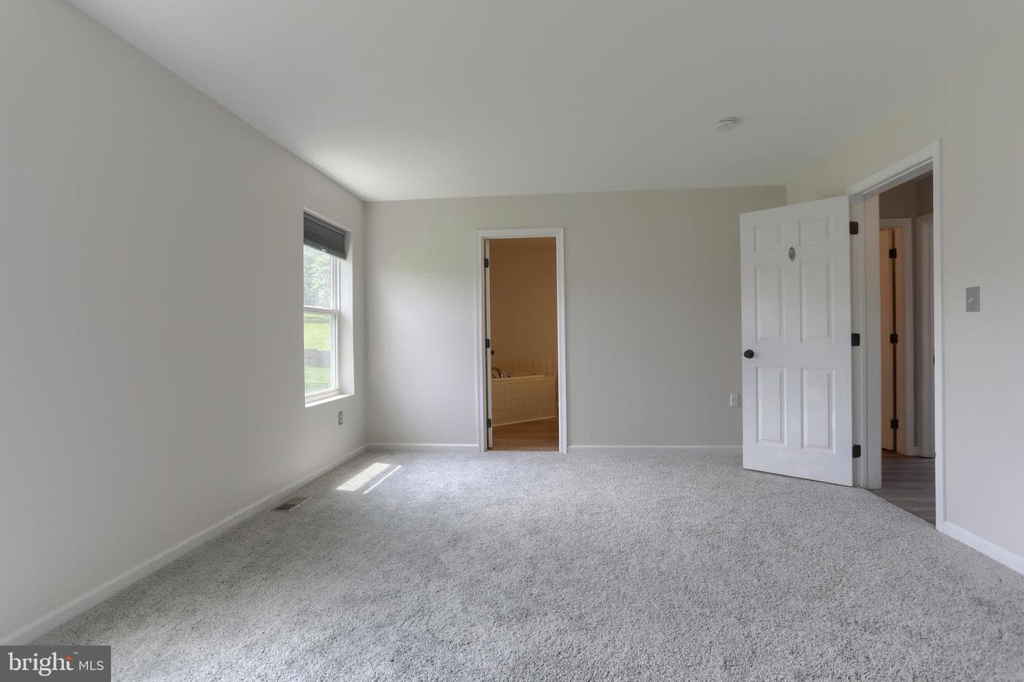150 Woodlawn Avenue photo 8