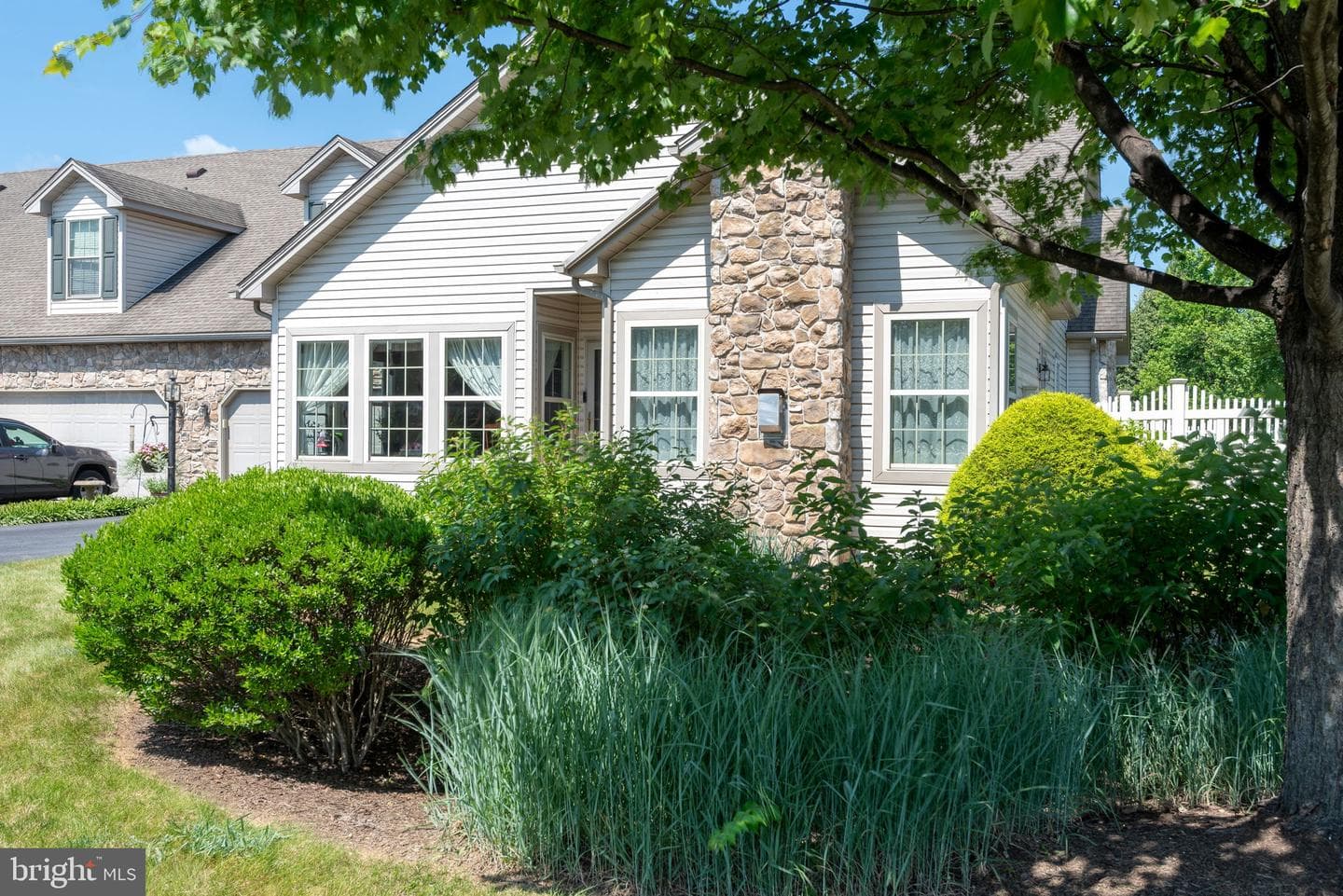 320 Brookwood Drive photo 1