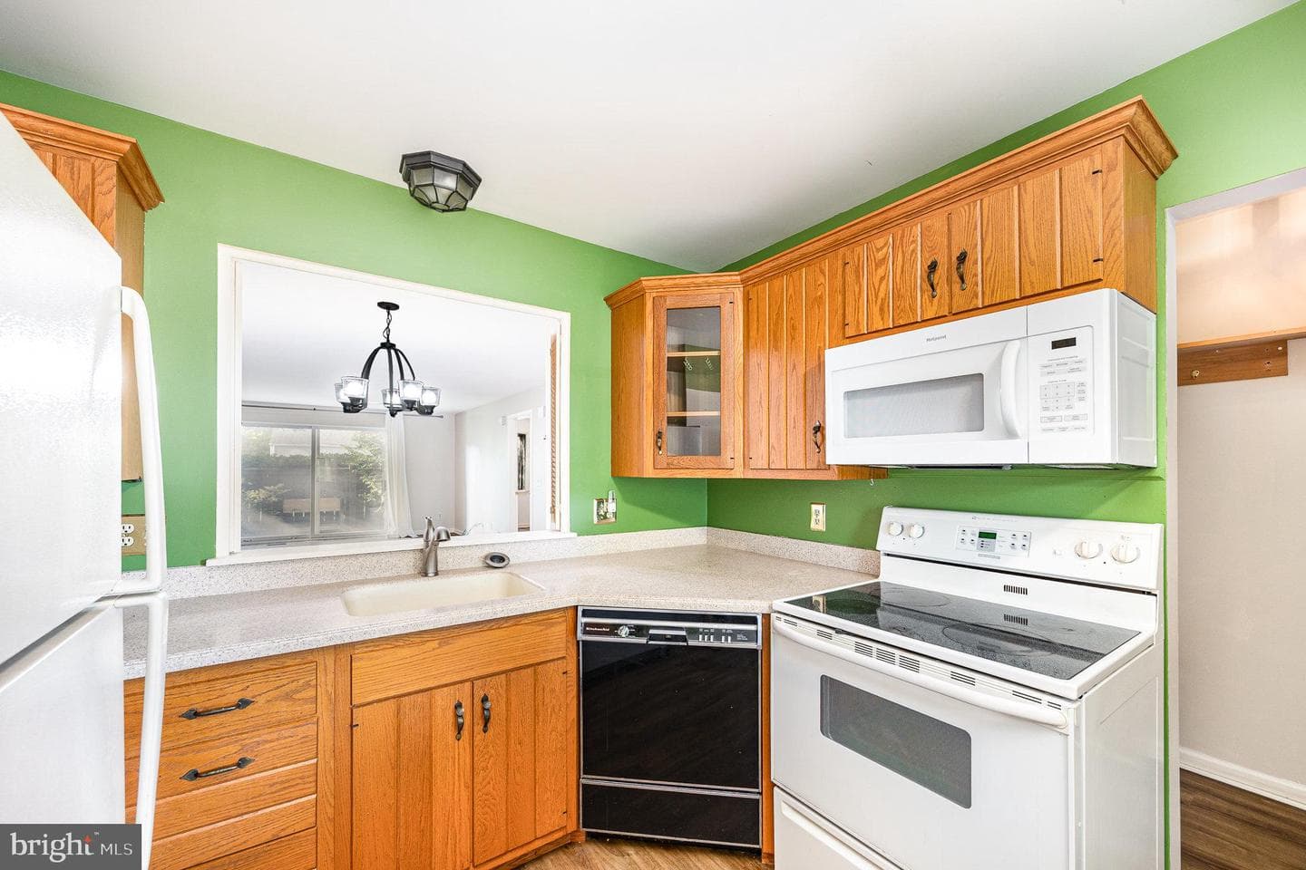 1334 Woodland Street photo 5