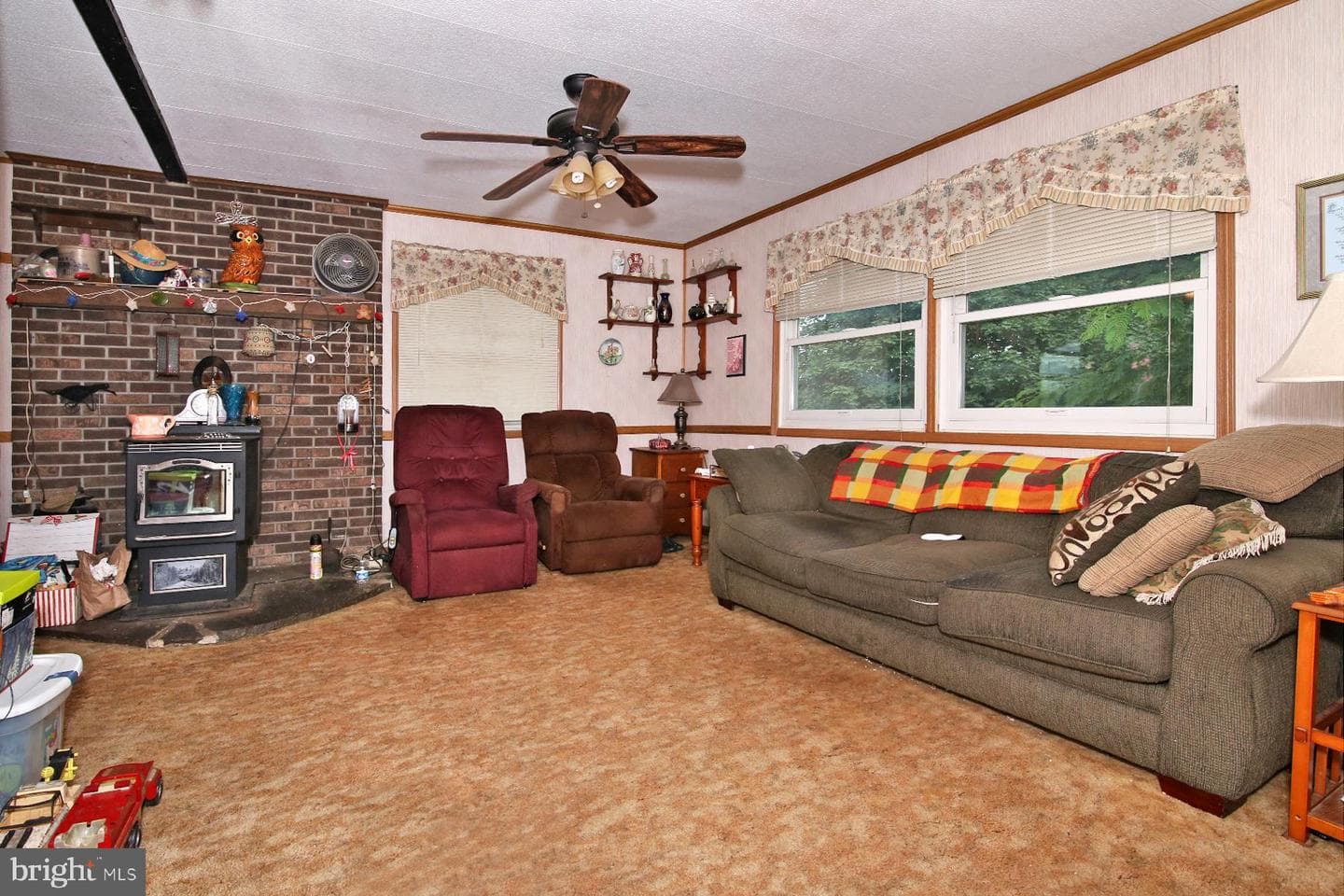 10694 Allentown Boulevard photo 11