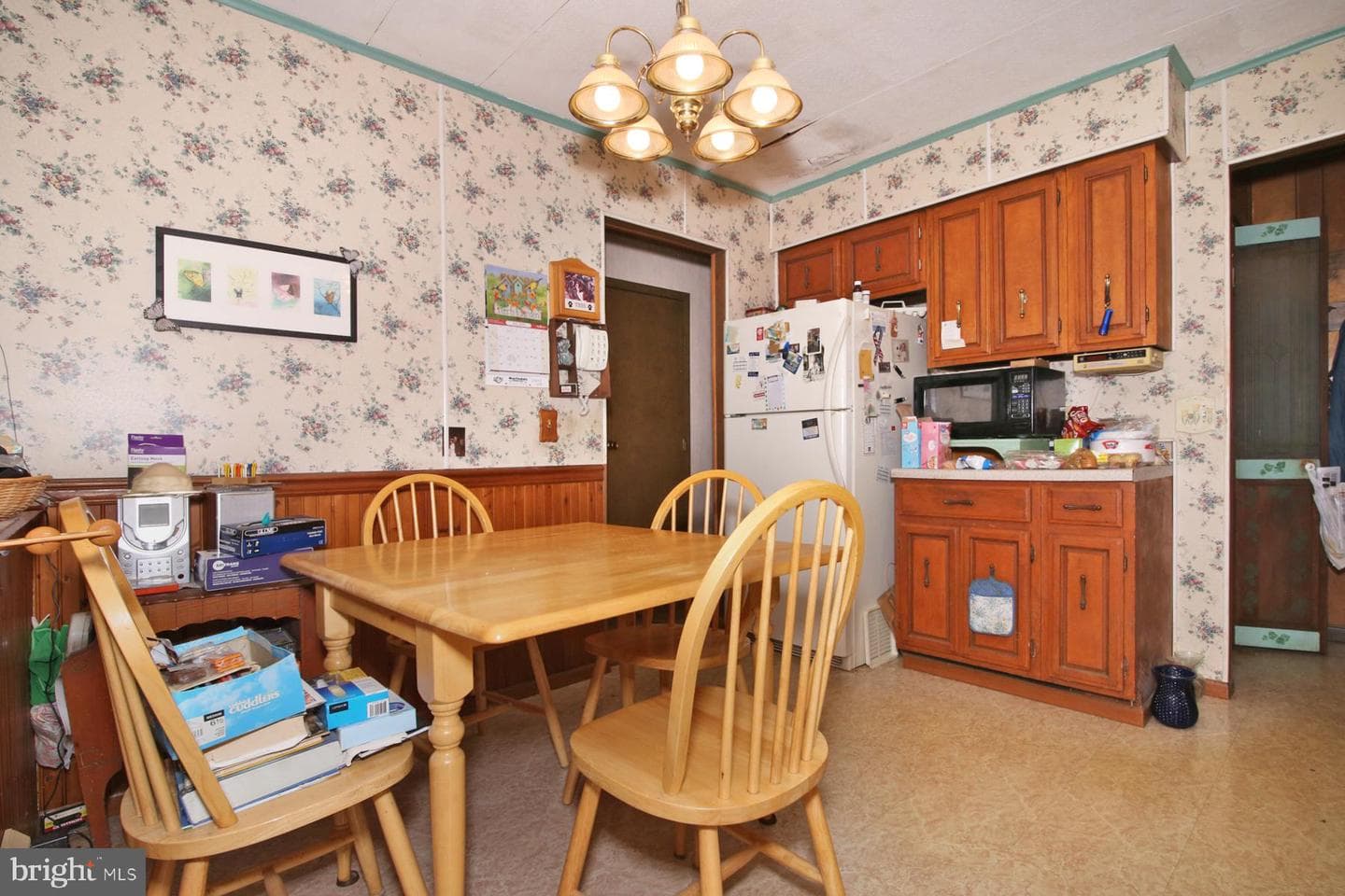 10694 Allentown Boulevard photo 17