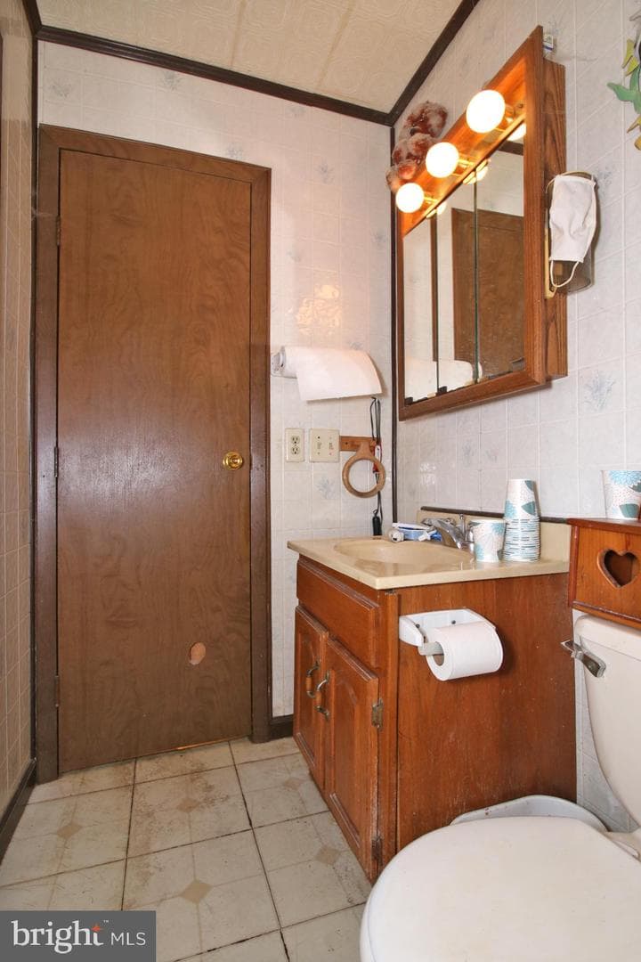 10694 Allentown Boulevard photo 23