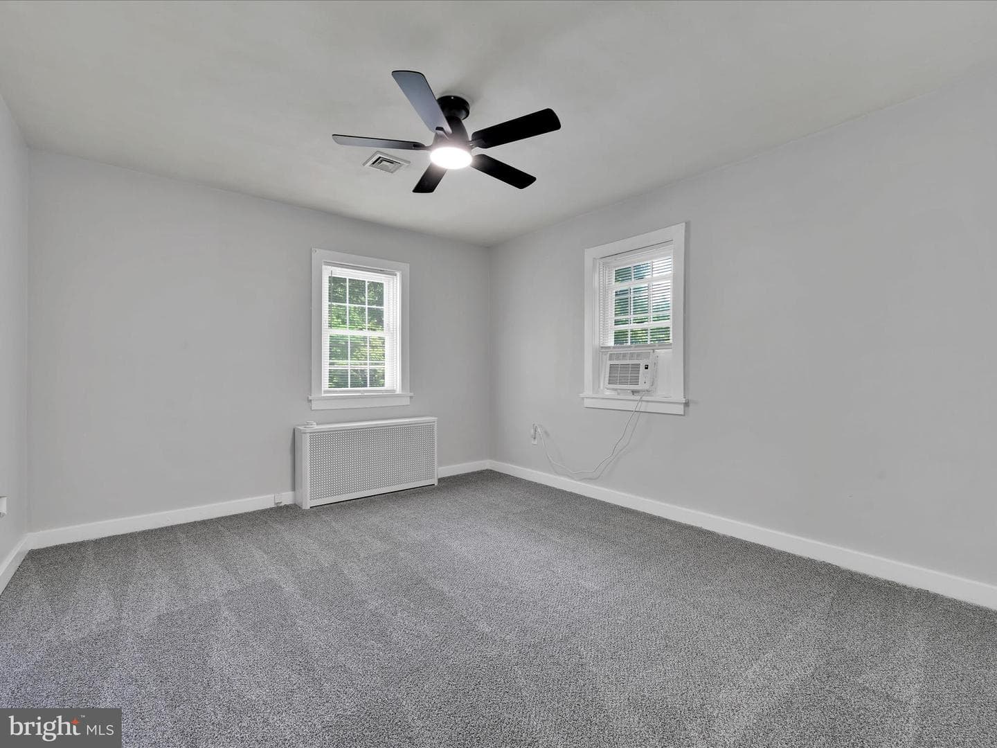 109 Hillside Street photo 15
