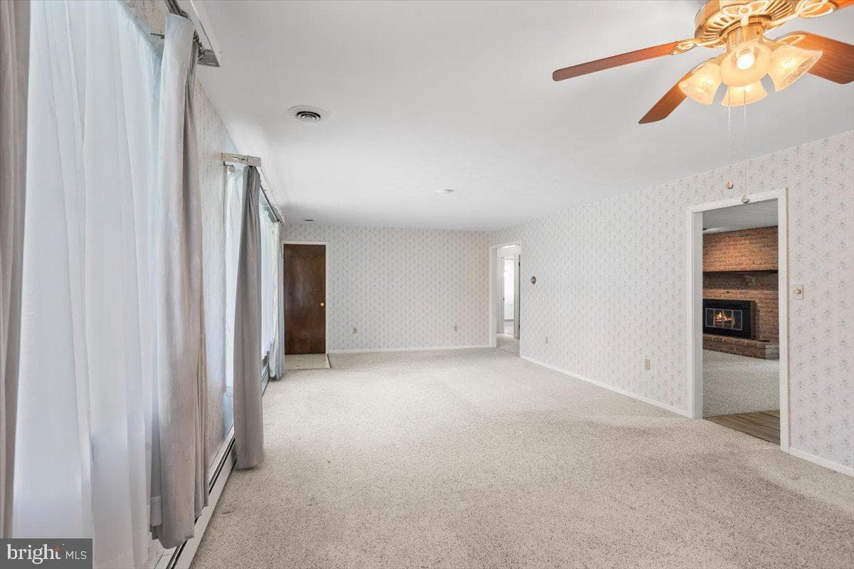 1023 Cornwall Road photo 6