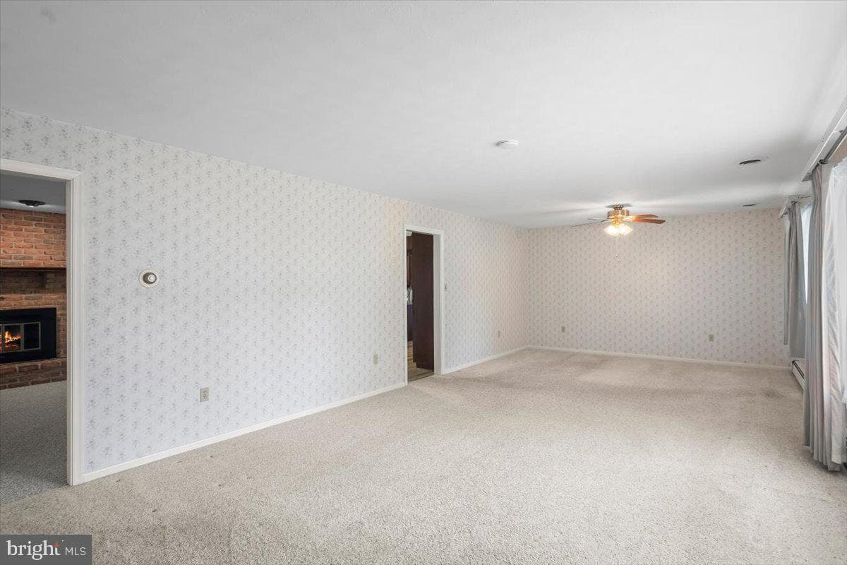 1023 Cornwall Road photo 7