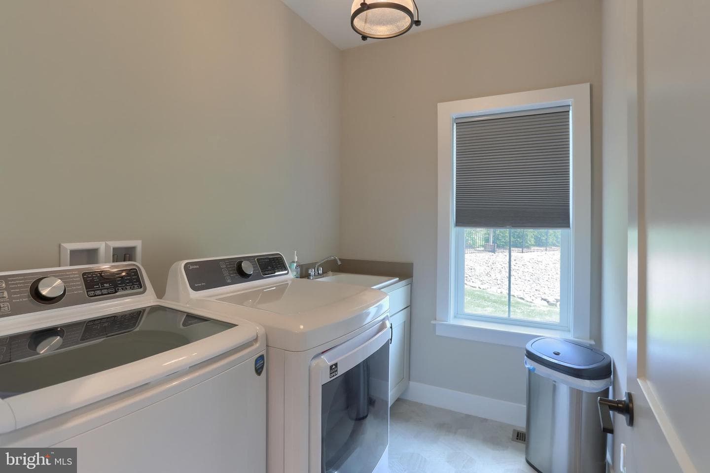 908 Briar Rose Avenue photo 27