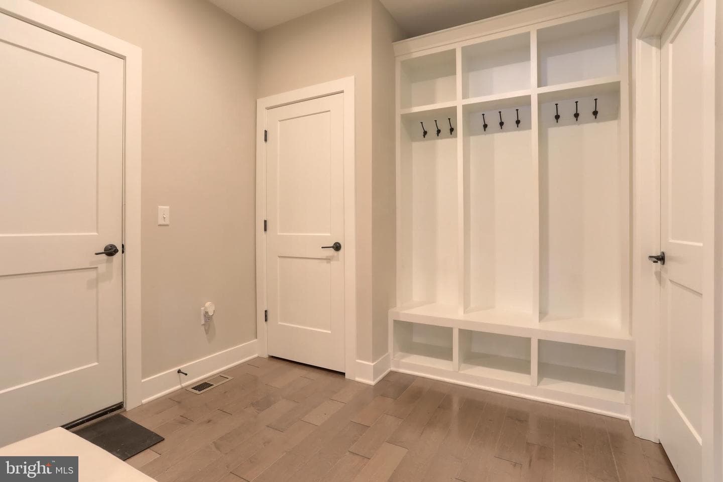 908 Briar Rose Avenue photo 28
