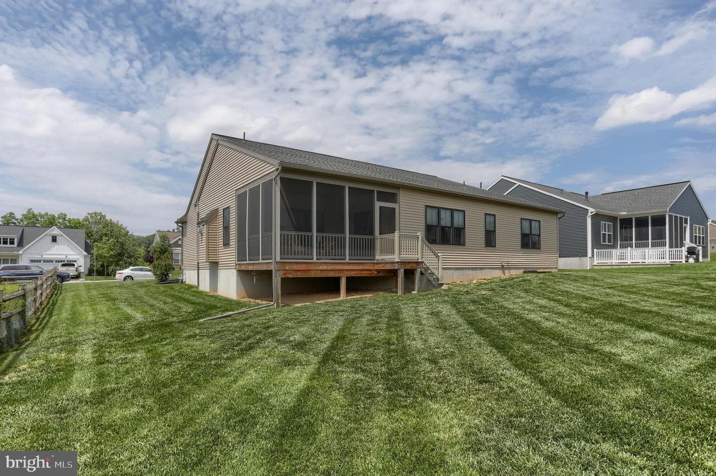 908 Briar Rose Avenue photo 31