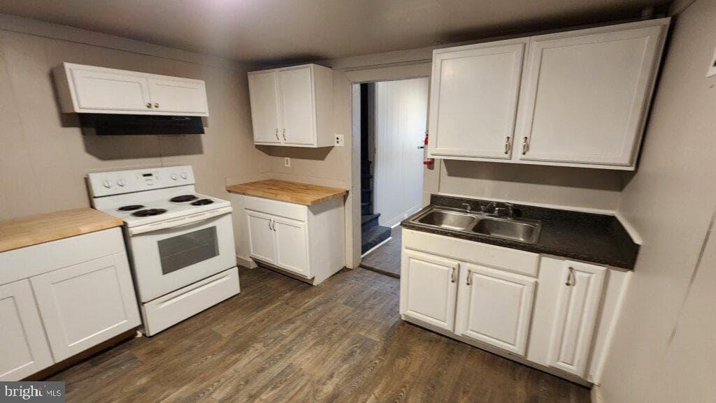 430 Freeman Street photo 4