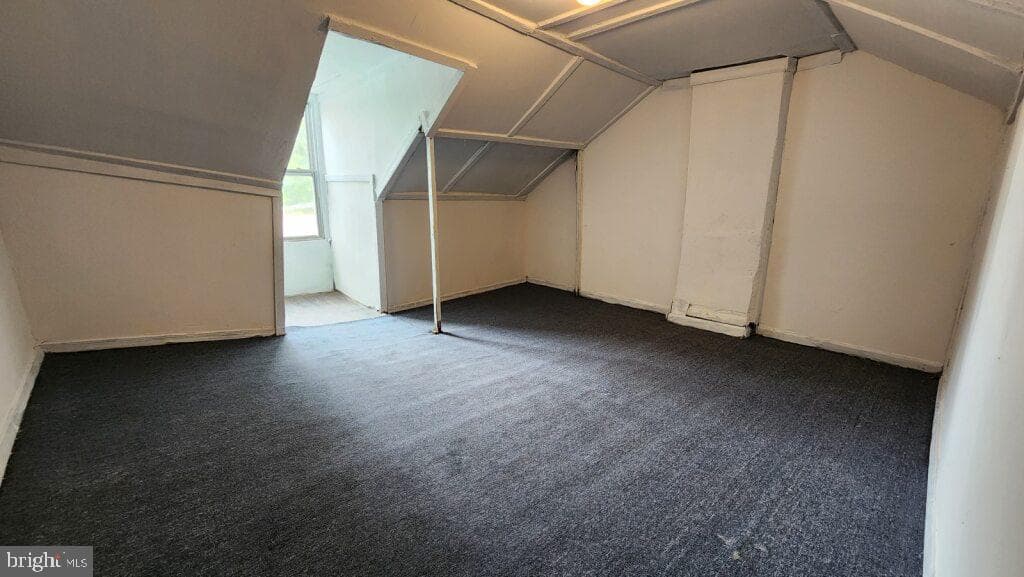430 Freeman Street photo 9