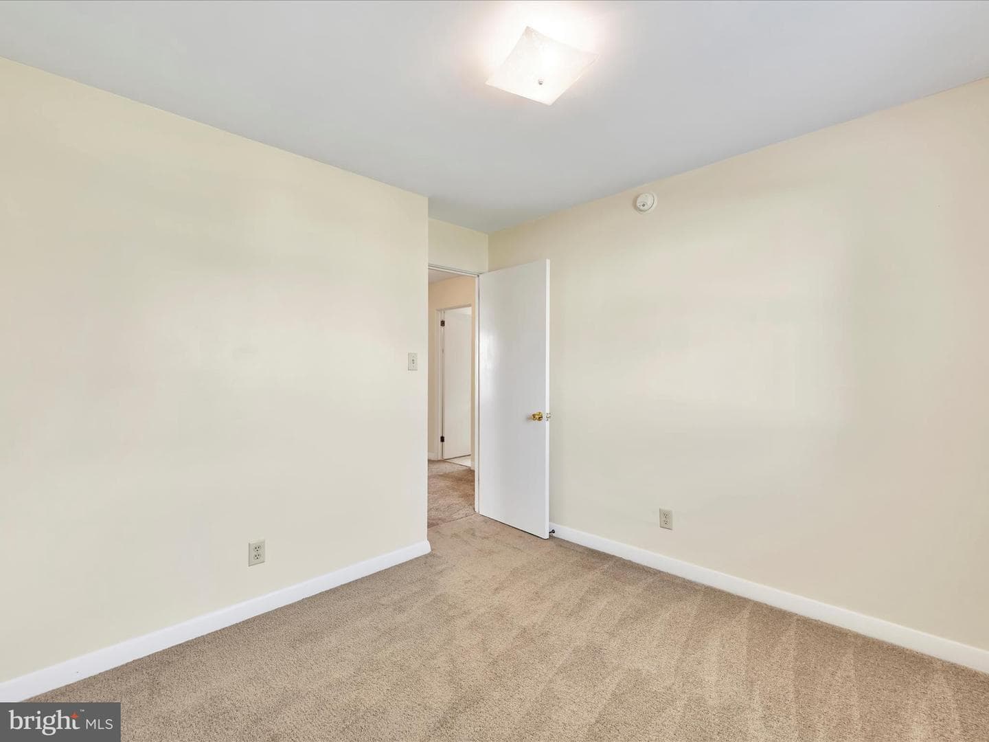 519 N Lincoln Street photo 16