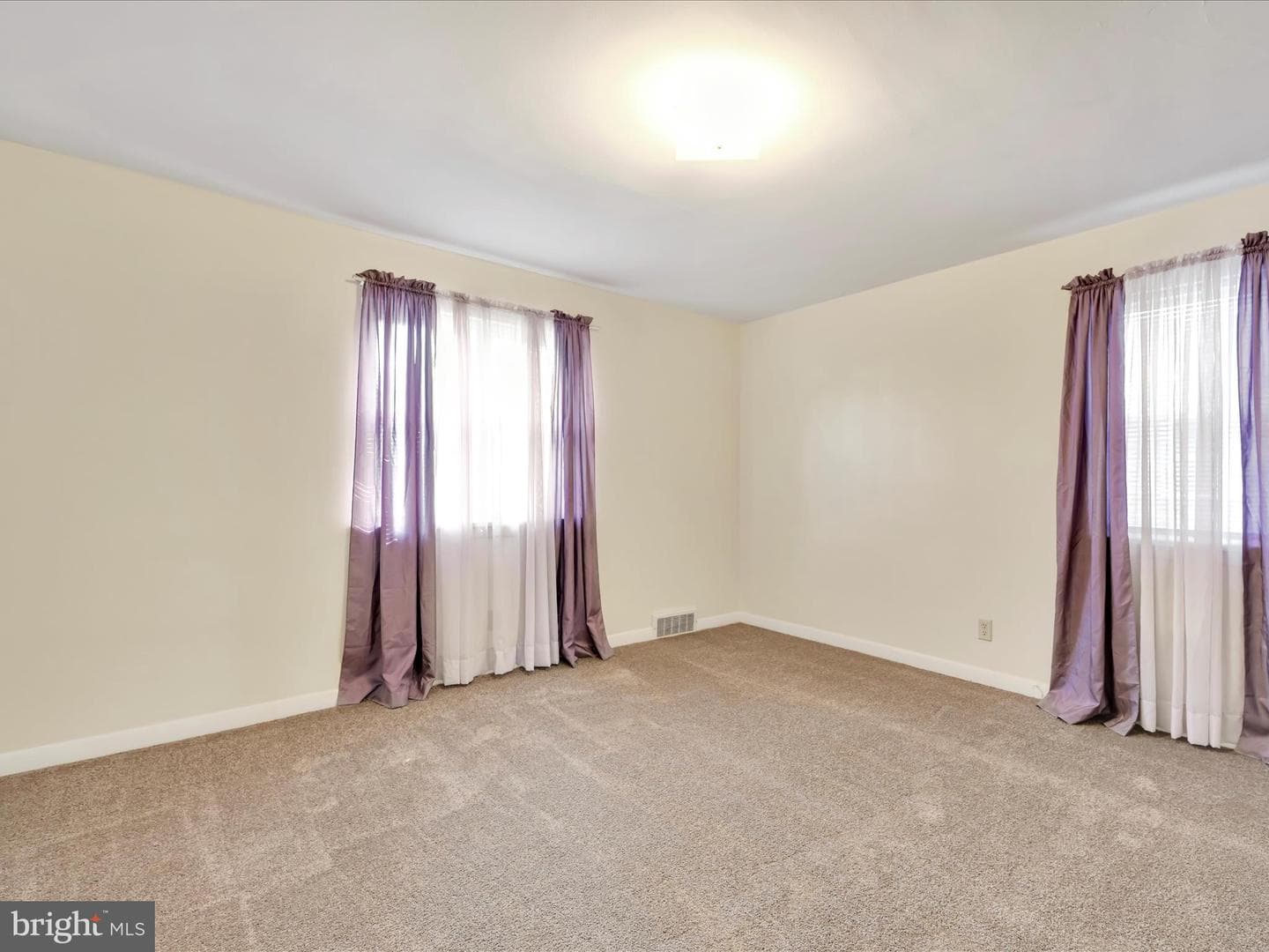 519 N Lincoln Street photo 20