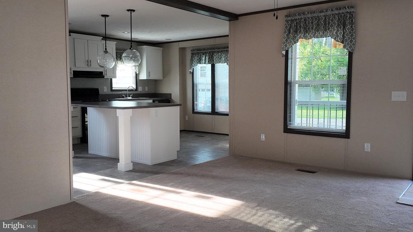 2114 Scull Street photo 4