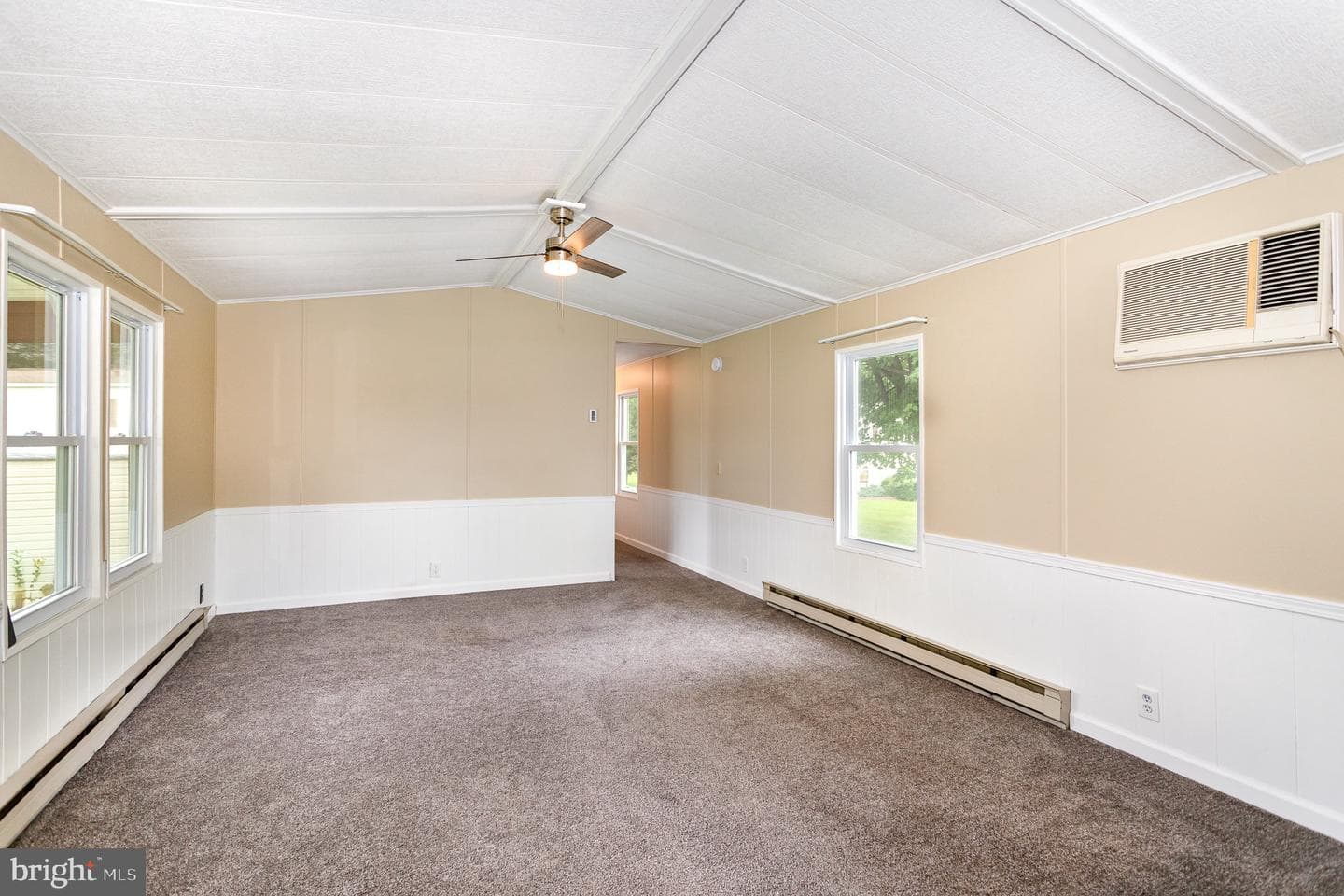 46 Carol Ann Drive photo 11
