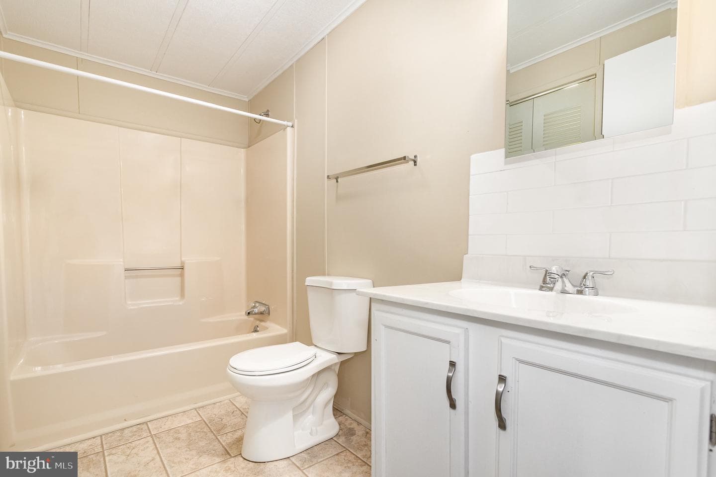 46 Carol Ann Drive photo 22