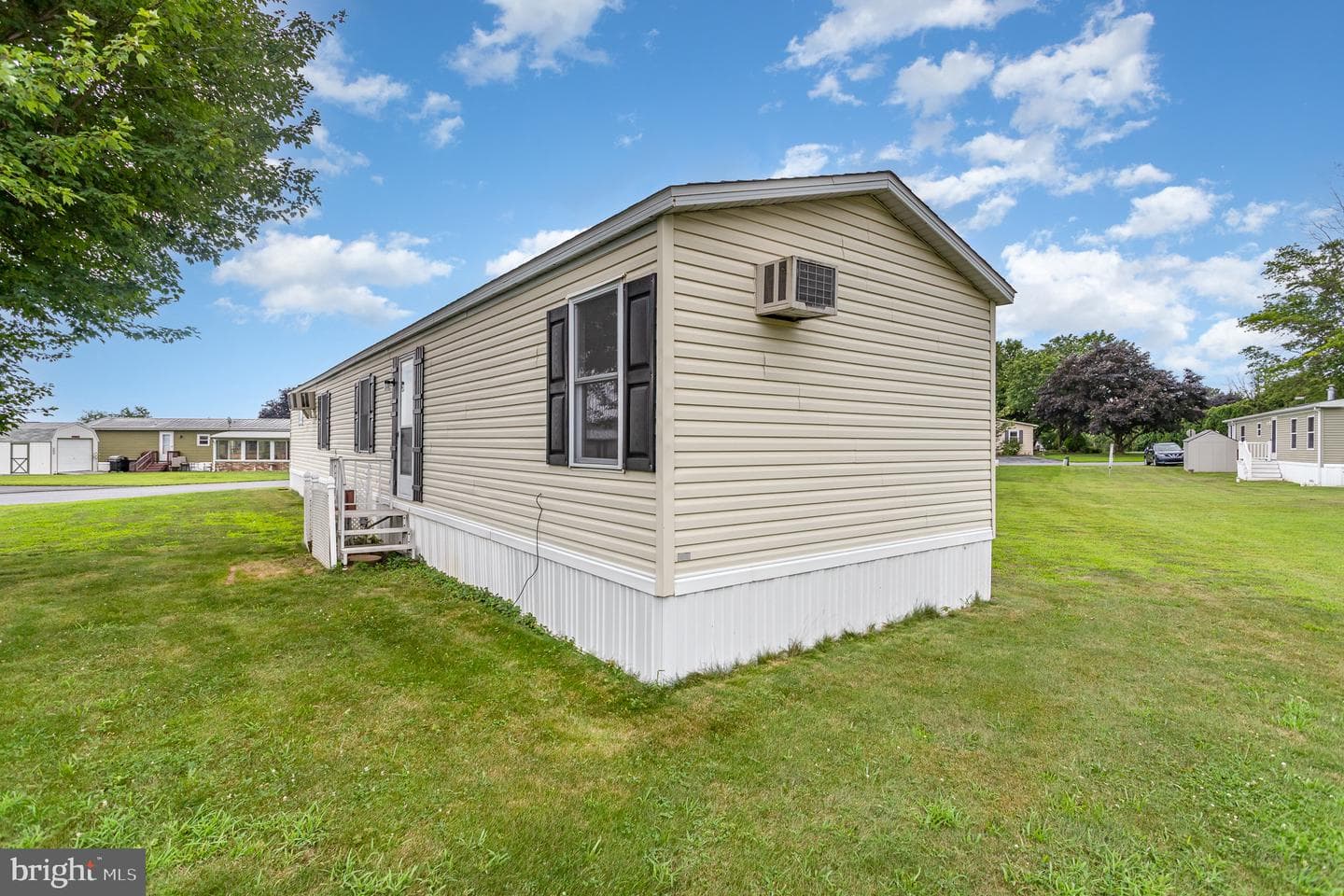 46 Carol Ann Drive photo 29