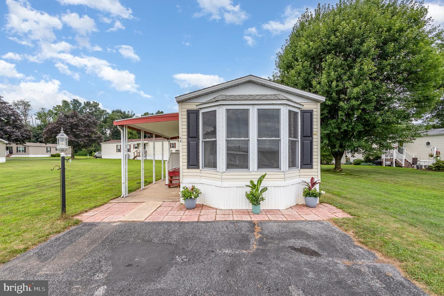 46 Carol Ann Drive photo 4