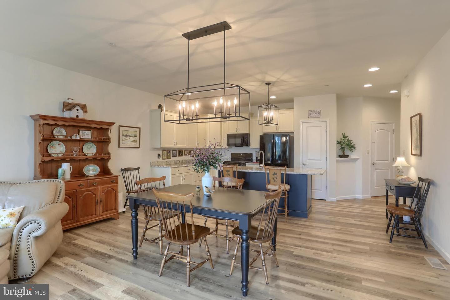 505 Springbrook Drive photo 10