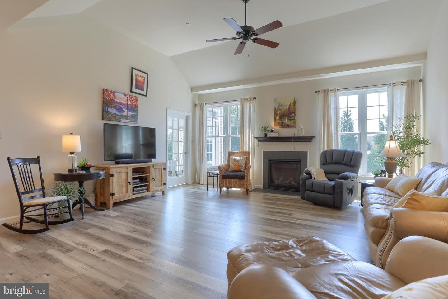 505 Springbrook Drive photo 14