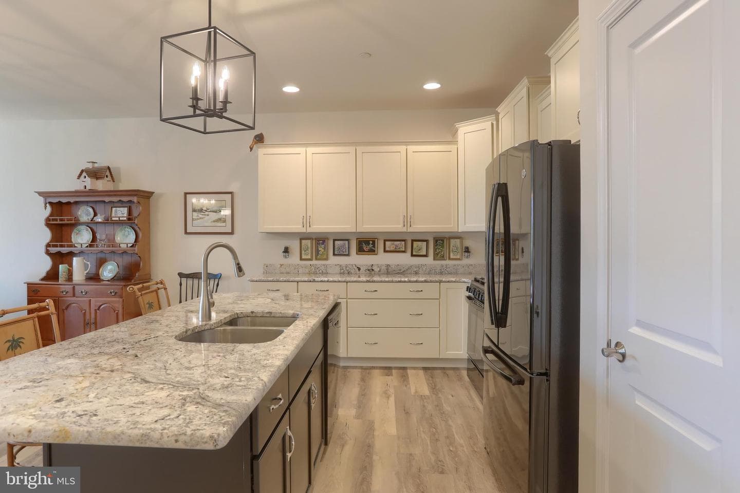 505 Springbrook Drive photo 7
