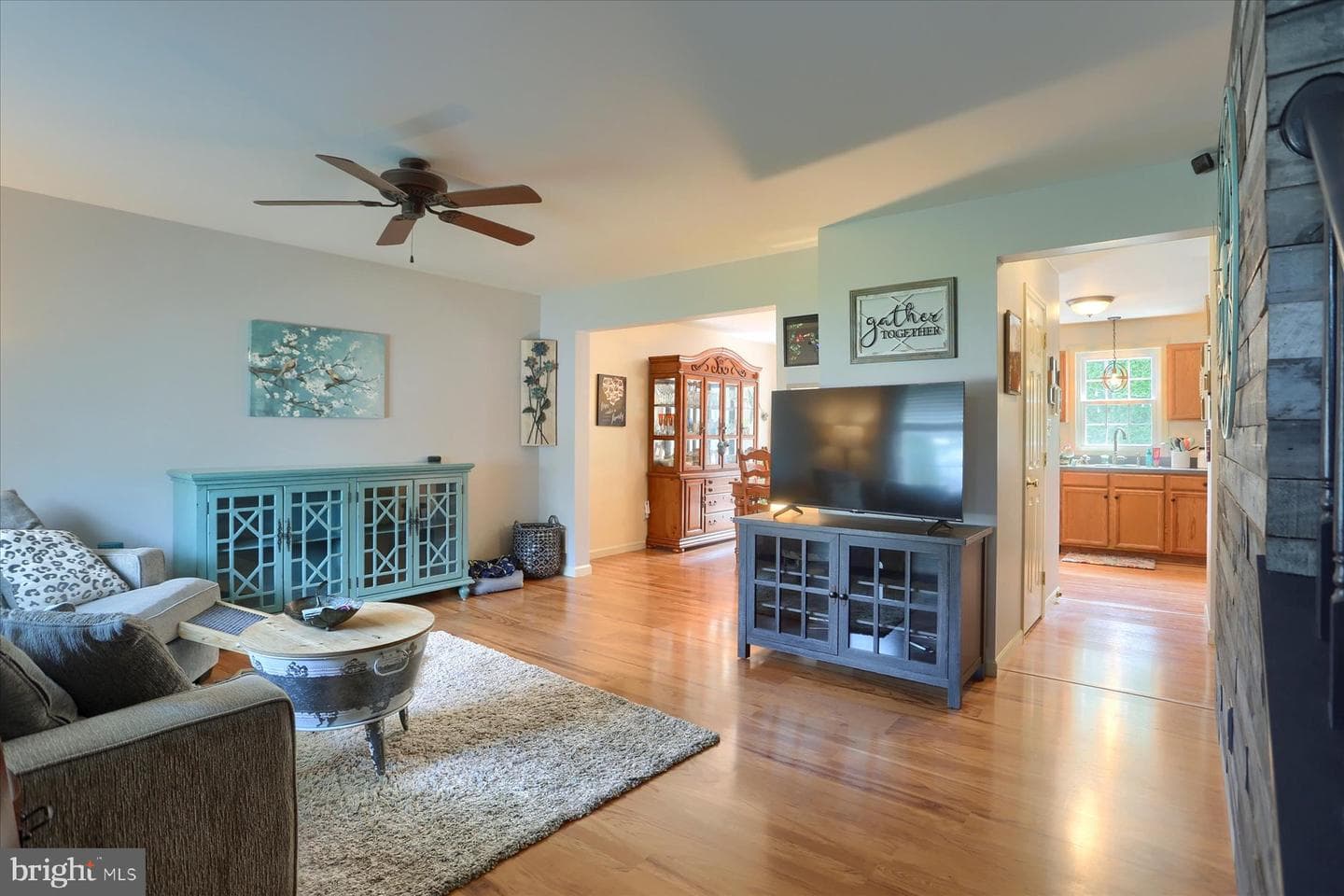 40 Laurel Drive photo 4