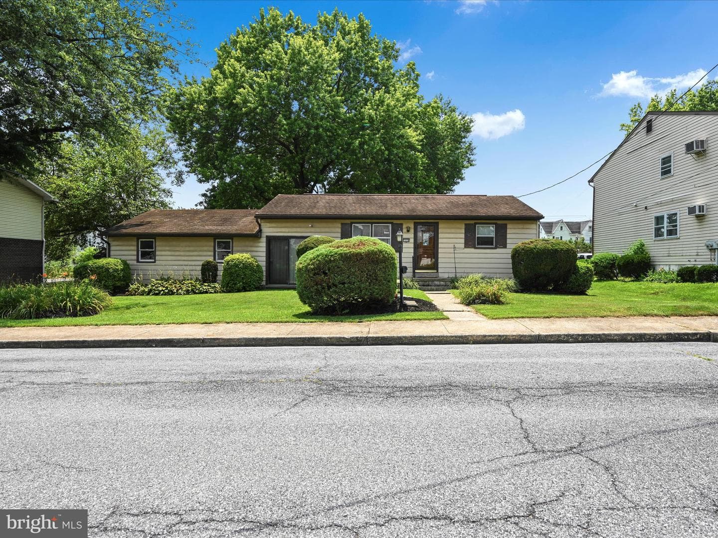 1526 Lafayette Street photo 2