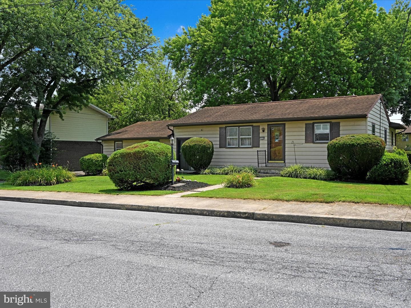 1526 Lafayette Street photo 3
