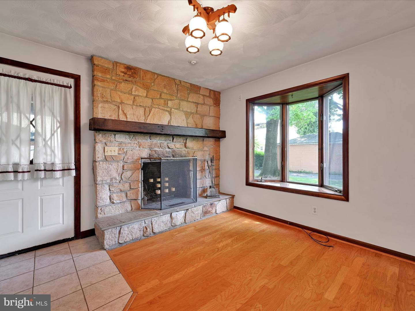 1526 Lafayette Street photo 5