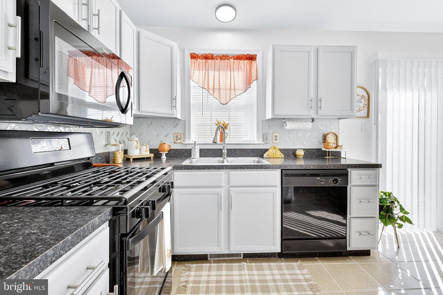 16 Aspen Way photo 5