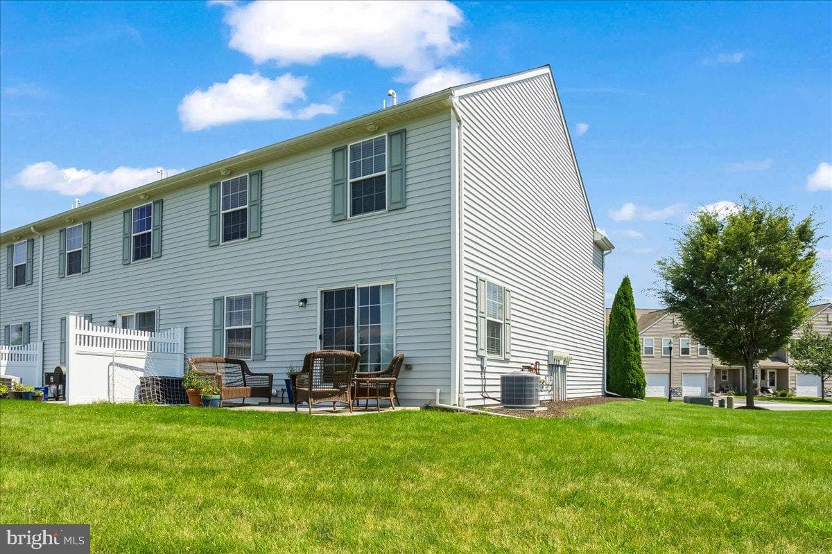 176 N Village Cir U-0102 Circle photo 25