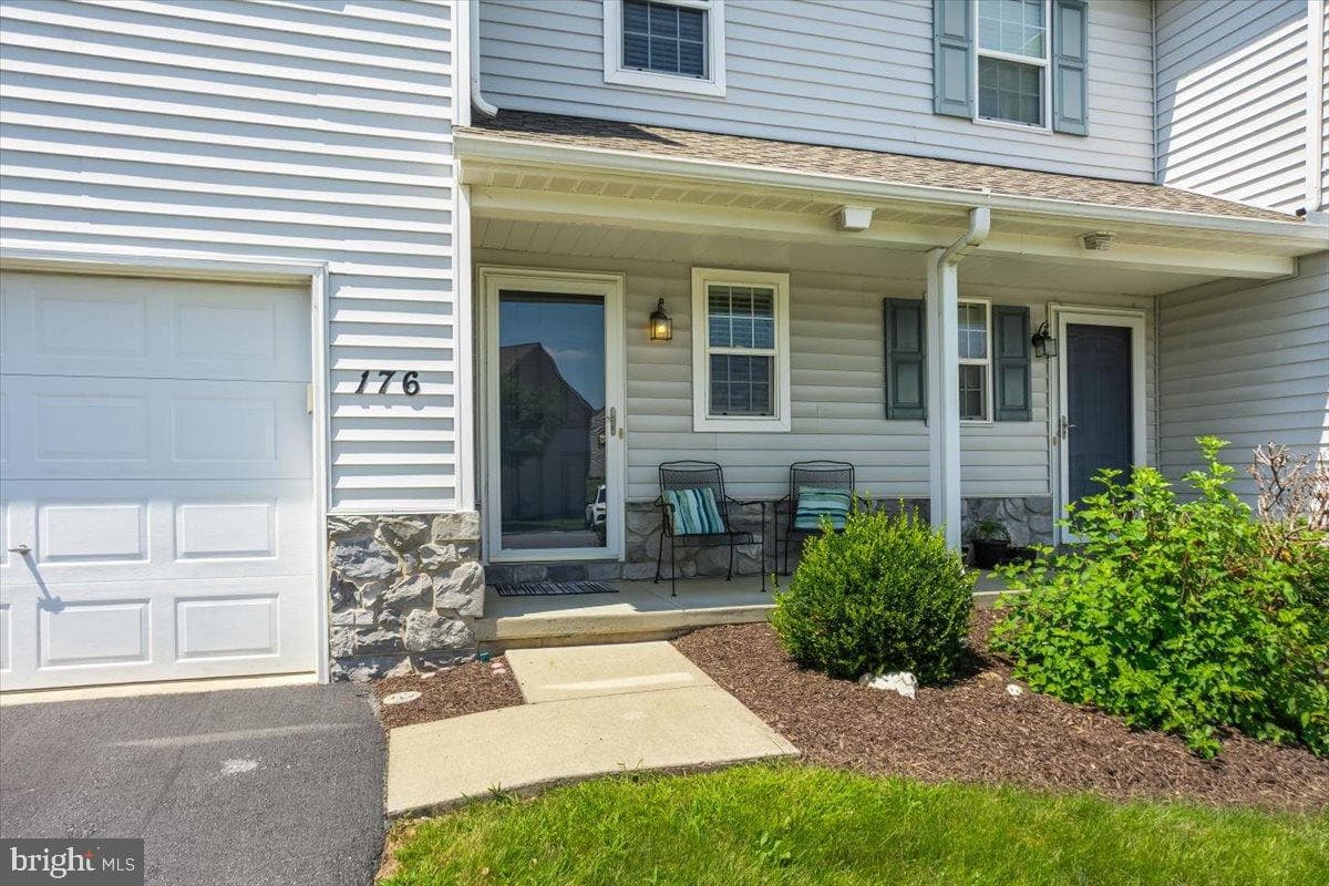 176 N Village Cir U-0102 Circle photo 3
