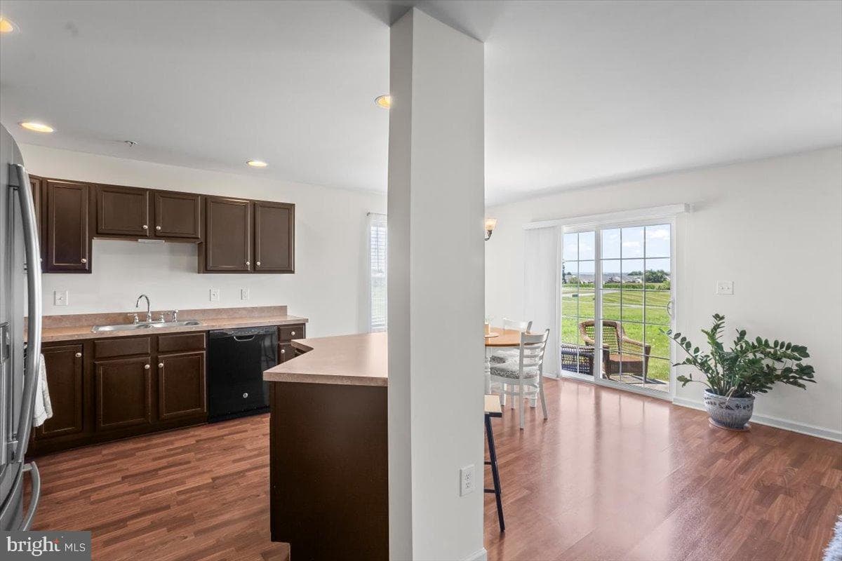 176 N Village Cir U-0102 Circle photo 9