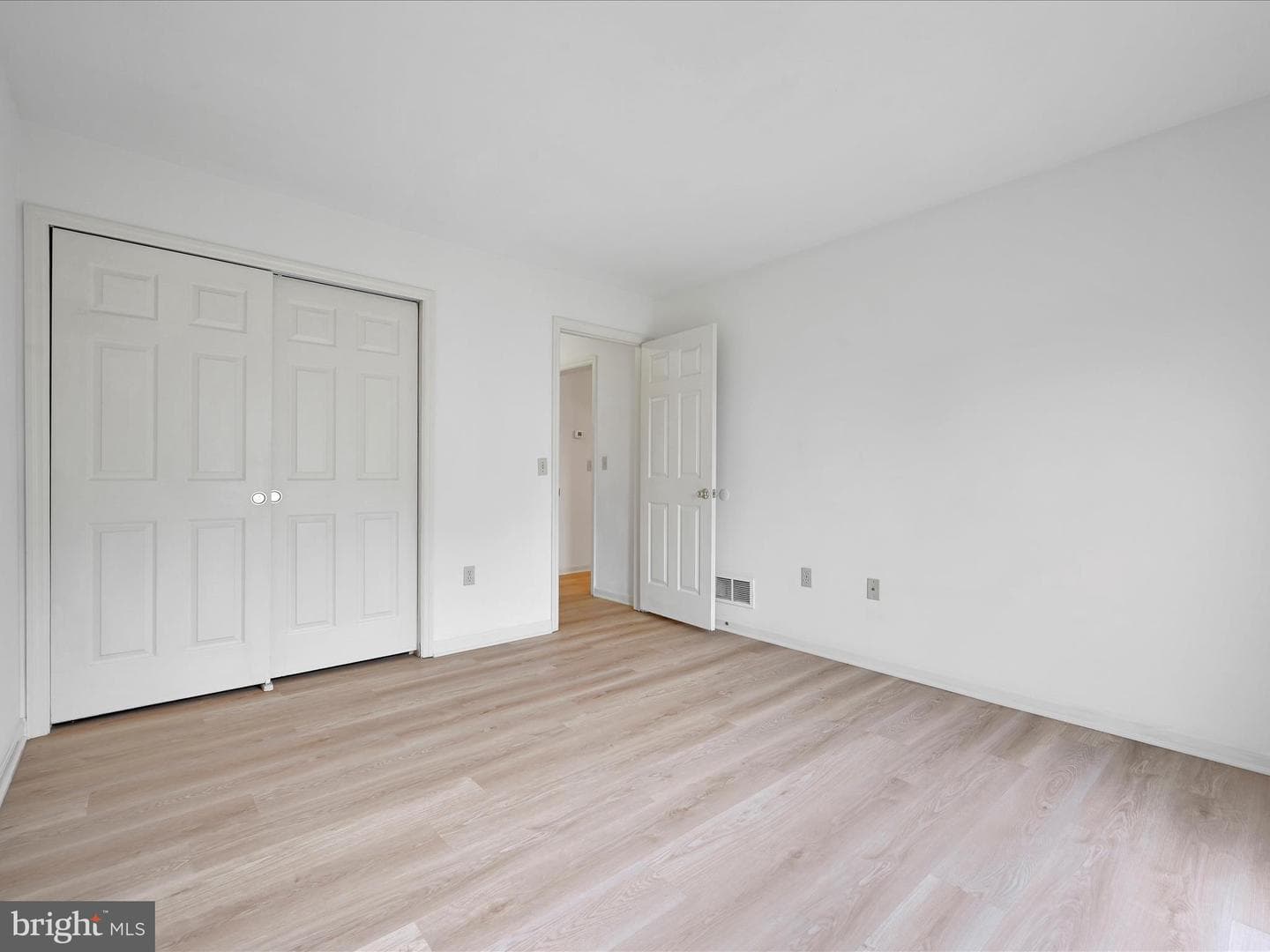 2096 Walnut Street photo 13
