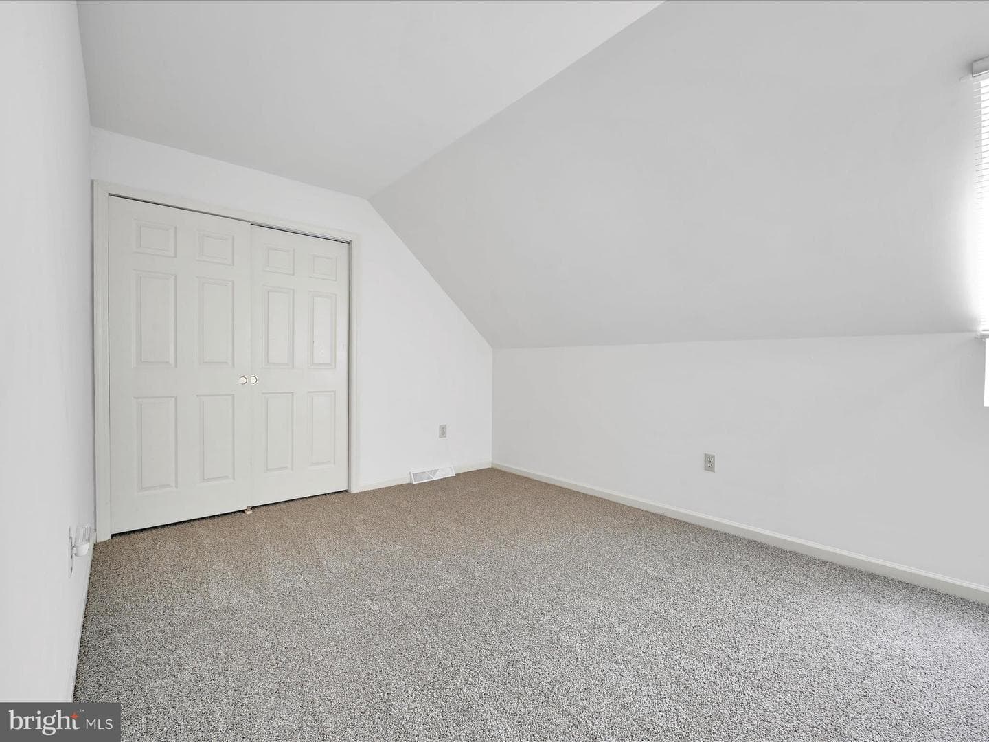 2096 Walnut Street photo 17
