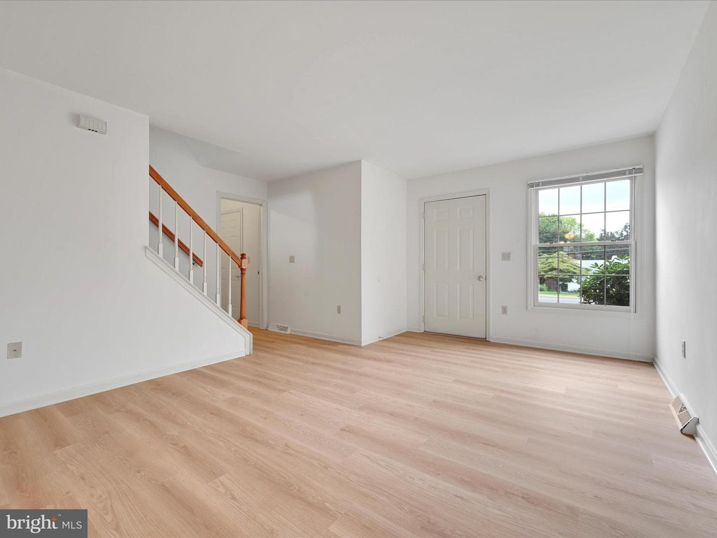 2096 Walnut Street photo 2