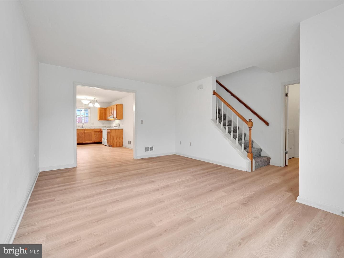 2096 Walnut Street photo 4