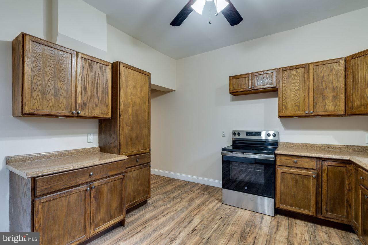 530 Lehman Street photo 20