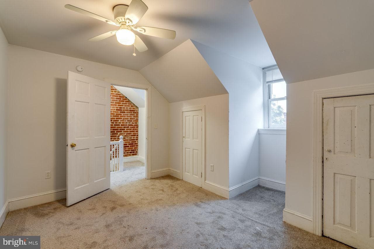 530 Lehman Street photo 34