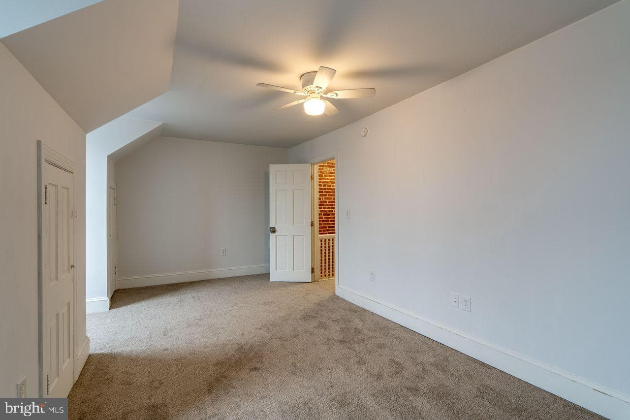 530 Lehman Street photo 36