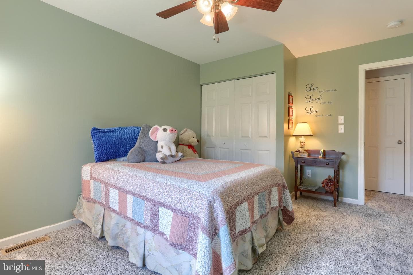 111 N Village Cir L-0119 photo 20