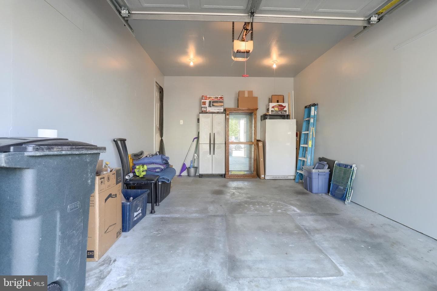 111 N Village Cir L-0119 photo 25