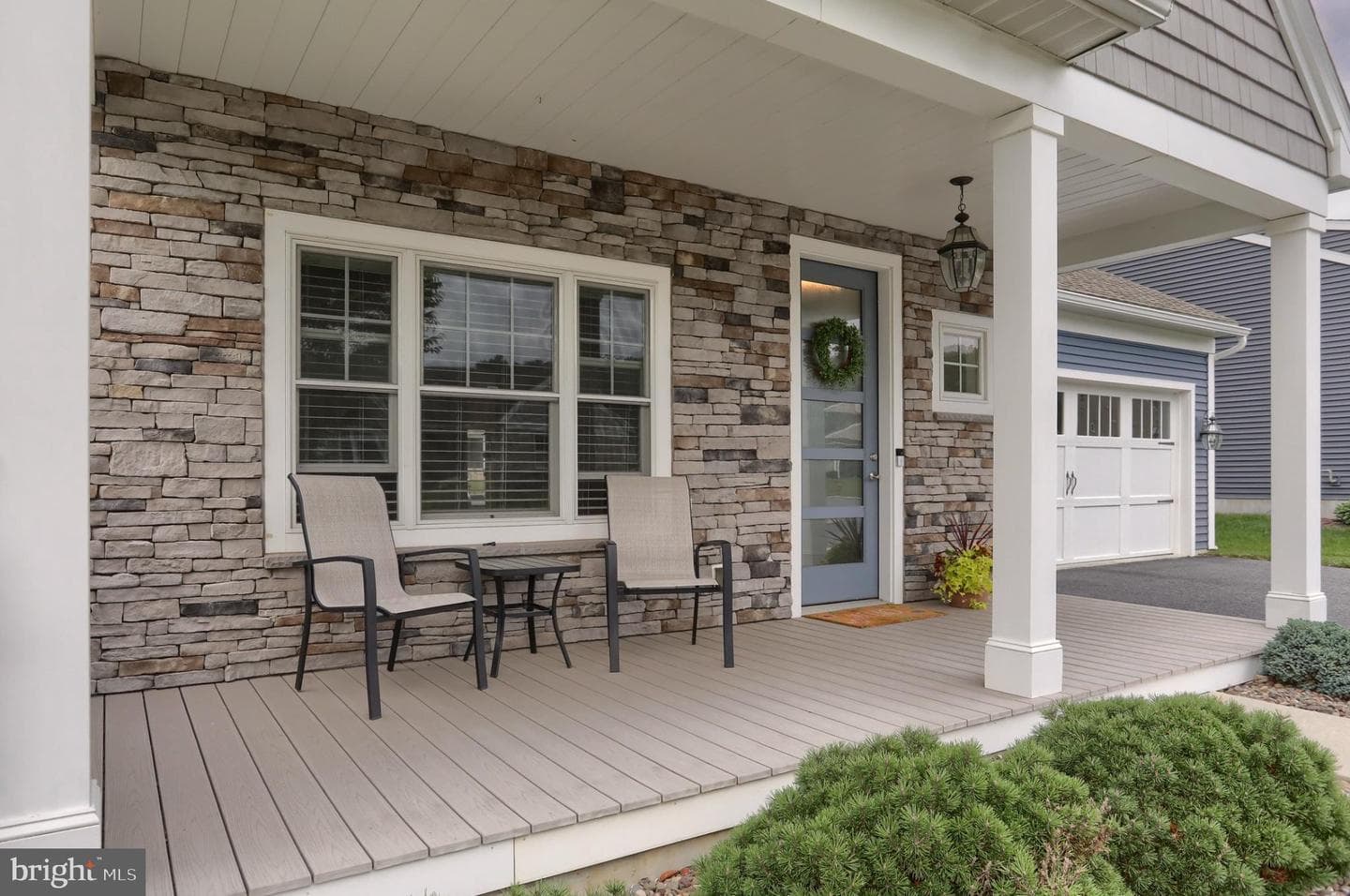 1040 Grant Circle photo 4